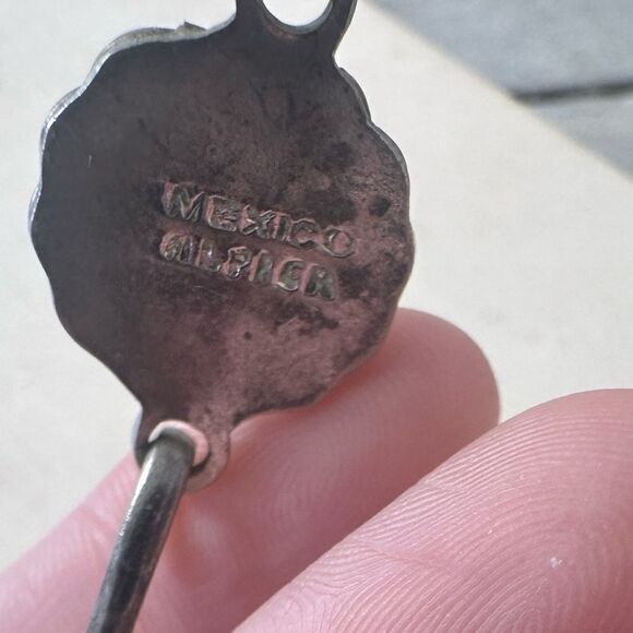 Vintage Mexican Alpaca Sterling And Onyx Hinged Bracelet - Picture 6 of 6